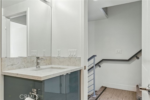 Detail Gallery Image 33 of 43 For 4461 Tujunga Ave #102,  Studio City,  CA 91602 - 3 Beds | 2/1 Baths