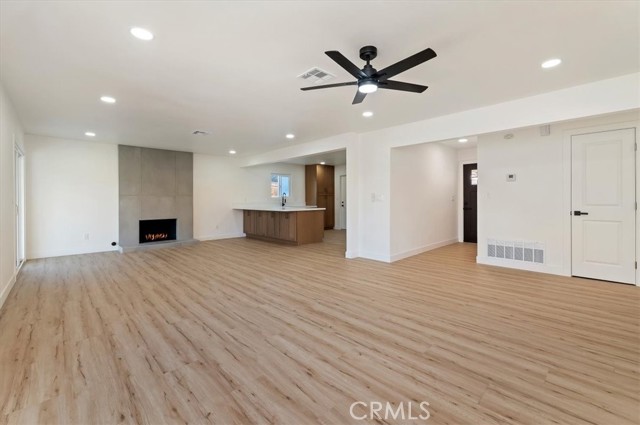 Detail Gallery Image 12 of 37 For 7695 Lakeside Dr, Jurupa Valley,  CA 92509 - 3 Beds | 2 Baths