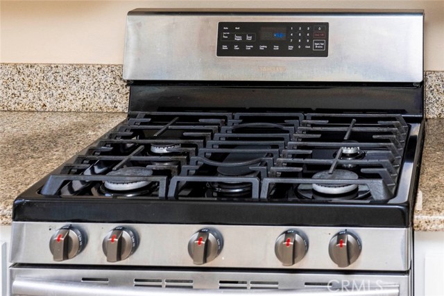 4436 Sandburg Way, Irvine CA: https://media.crmls.org/medias/685abba1-5c4a-4653-9624-b1513f30baa4.jpg