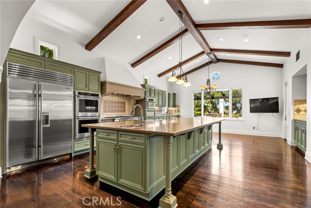 25551 Prado De Las Flores, Calabasas CA: https://media.crmls.org/medias/685b3c94-d890-41d9-98b6-649a1426023c.jpg