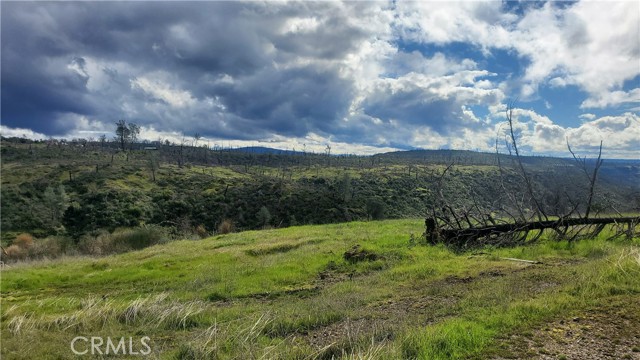 4926 Clark Road, Paradise CA: https://media.crmls.org/medias/685b4972-0435-4613-bc7c-8aedd4786fbf.jpg