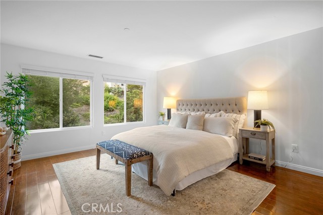 27 Silver Forest Court, Azusa CA: https://media.crmls.org/medias/685ba20c-801f-43a8-b0d1-60b730b1f0b2.jpg
