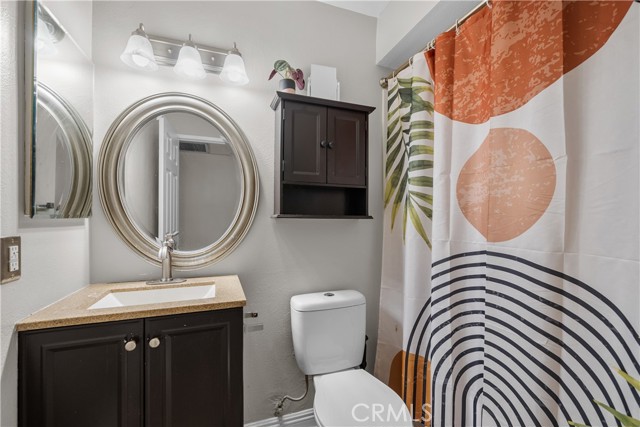 Detail Gallery Image 14 of 22 For 18114 Erik Ct #5131,  Canyon Country,  CA 91387 - 3 Beds | 2 Baths