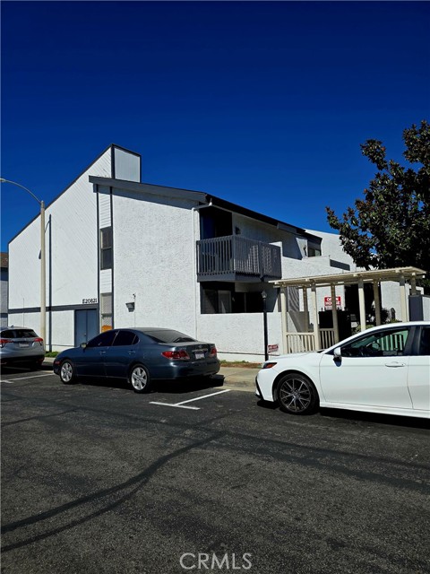 Detail Gallery Image 11 of 14 For 20821 E Calora #E1,  Covina,  CA 91724 - 3 Beds | 2/1 Baths