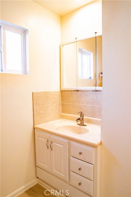 Detail Gallery Image 13 of 44 For 18711 Cerise Ave, Torrance,  CA 90504 - 3 Beds | 2 Baths