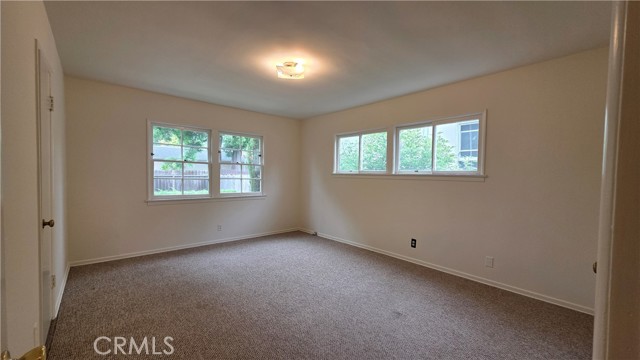 4718 Burnet Avenue, Sherman Oaks CA: https://media.crmls.org/medias/685ccec0-5674-44ac-a108-8027058a86be.jpg