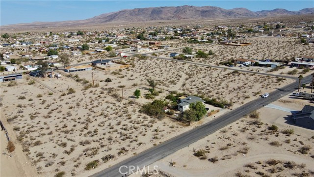 Detail Gallery Image 4 of 24 For 7401 N Star Ave, Twentynine Palms,  CA 92277 - – Beds | – Baths