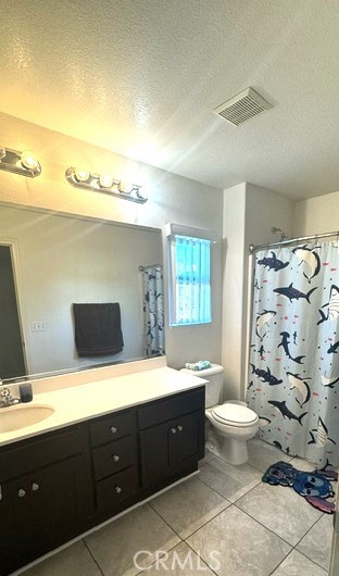 Detail Gallery Image 9 of 11 For 25962 via Elegante, Moreno Valley,  CA 92551 - 4 Beds | 2/1 Baths