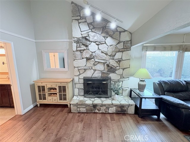 Detail Gallery Image 12 of 25 For 2081 Nantucket Place, Tustin,  CA 92780 - 4 Beds | 2 Baths