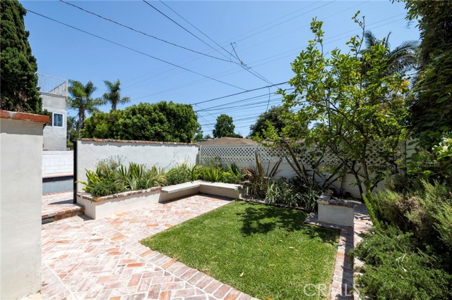 Detail Gallery Image 36 of 42 For 4444 E Vermont St, Long Beach,  CA 90814 - 5 Beds | 1/1 Baths