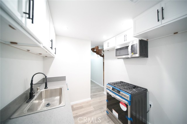 1336 W 118th Street, Los Angeles CA: https://media.crmls.org/medias/685f7600-35ea-4540-8603-8280f20ebdae.jpg