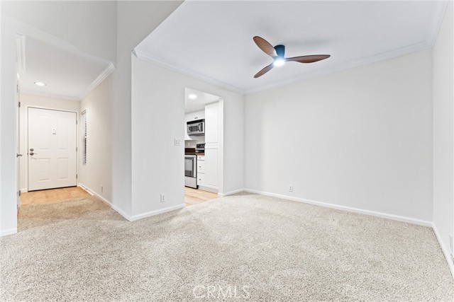 25641 Indian Hill Lane, Laguna Hills CA: https://media.crmls.org/medias/68603f10-fc80-4d05-b663-e7facfa532c3.jpg