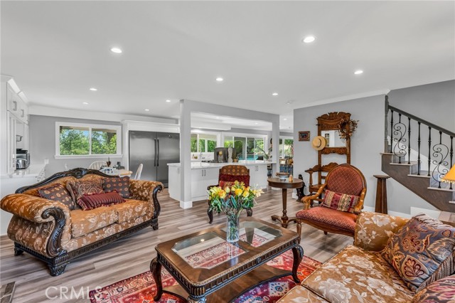 8404 Joan Lane, West Hills CA: https://media.crmls.org/medias/68607947-5485-4653-8cf3-9a3e30f2956f.jpg