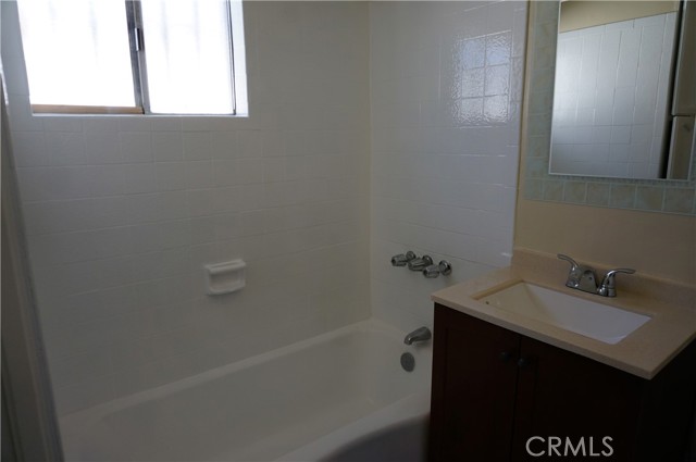 Detail Gallery Image 16 of 46 For 12526 Menlo Ave, Hawthorne,  CA 90250 - – Beds | – Baths