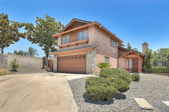 7711 Cartilla Avenue, Fontana CA: https://media.crmls.org/medias/6860e929-8241-4de5-9fc9-3c9205e67400.jpg