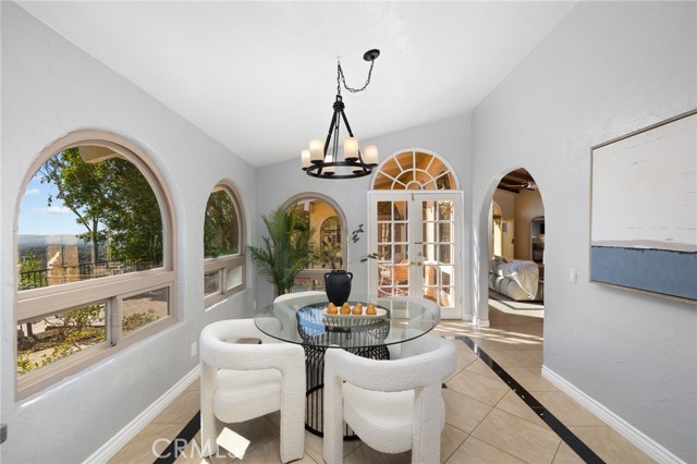 Detail Gallery Image 21 of 62 For 821 Guanajuato, Claremont,  CA 91711 - 5 Beds | 3 Baths