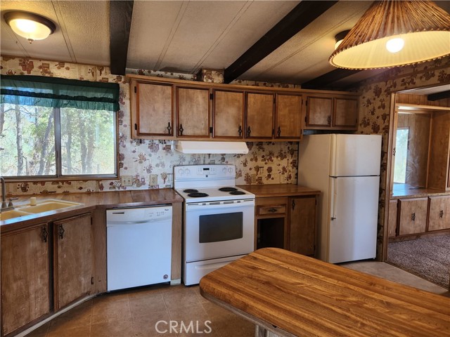 44677 Road 415, Coarsegold CA: https://media.crmls.org/medias/68630085-9132-4d9d-aded-f2fa72186d43.jpg