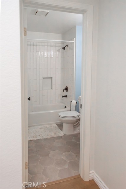 Detail Gallery Image 16 of 21 For 272 Fieldstone Way a,  Simi Valley,  CA 93065 - 2 Beds | 2 Baths