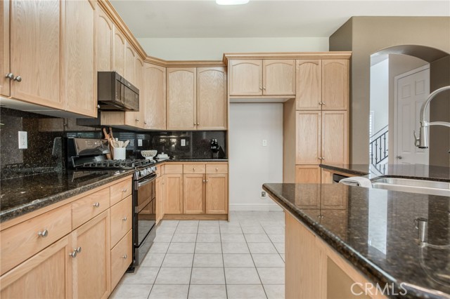 Detail Gallery Image 17 of 53 For 42 W Serena Ave, Clovis,  CA 93619 - 4 Beds | 3/1 Baths