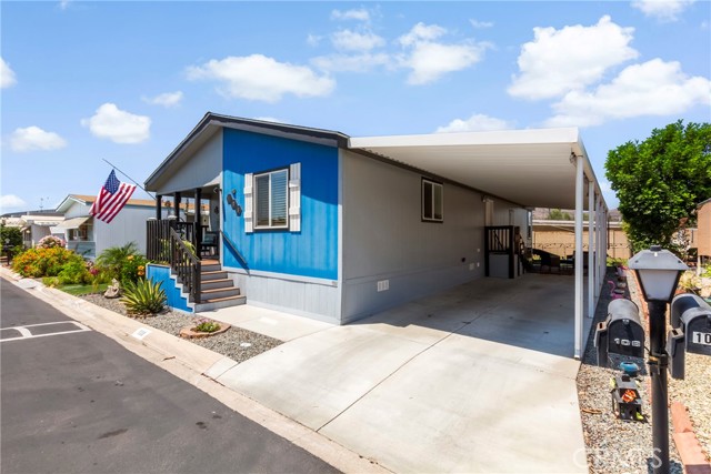 3700 Buchanan Street, Riverside CA: https://media.crmls.org/medias/6863efa4-b67b-4578-898f-86416016baf1.jpg