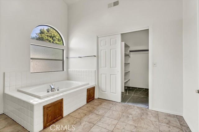 Detail Gallery Image 43 of 53 For 1219 University Ave, Hanford,  CA 93230 - 3 Beds | 2 Baths