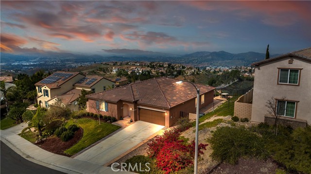 16640 Golden Bluff Loop, Riverside, CA 92503