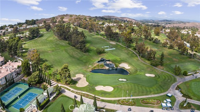 30781 Via Conquista, San Juan Capistrano CA: https://media.crmls.org/medias/686742d5-aec8-4cb2-8735-e9910058a1b0.jpg