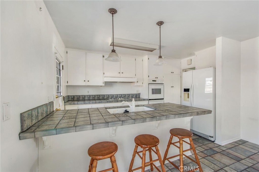 MLS #OC25221400 image #8