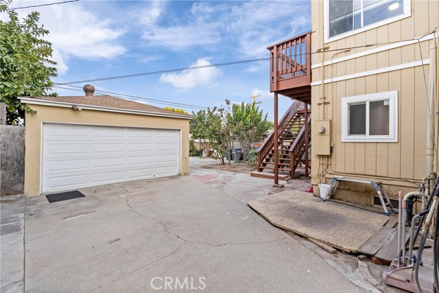4003 Cortland Street, Lynwood CA: https://media.crmls.org/medias/686782f7-f106-476b-a180-f9333f2b4e06.jpg