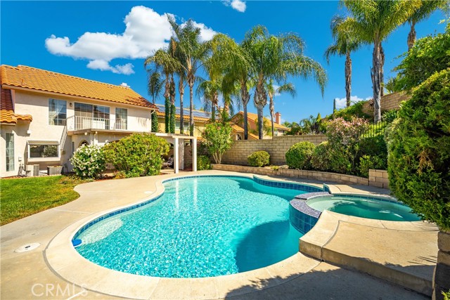 28852 Woodside Drive, Saugus CA: https://media.crmls.org/medias/686785f3-6652-42e5-95b1-e5b5d48540a5.jpg