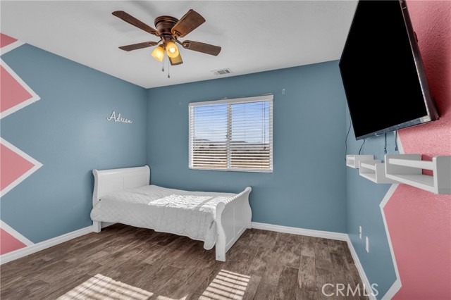 18177 Cherry St, Hesperia CA: https://media.crmls.org/medias/68684f70-177c-4063-a728-555f0f9fb2e6.jpg