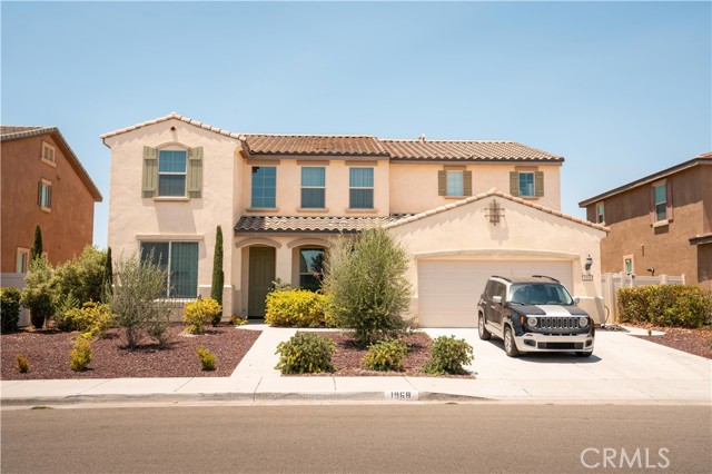 Detail Gallery Image 1 of 15 For 1968 Nogales Ave, Perris,  CA 92571 - 5 Beds | 4 Baths