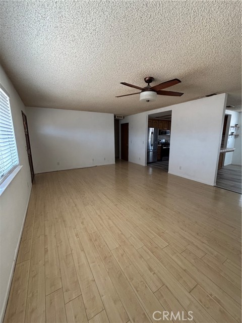 Detail Gallery Image 7 of 21 For 5180 Deer Creek Way, Paso Robles,  CA 93446 - 3 Beds | 2 Baths