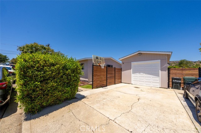 Home for Sale in Spring Valley
