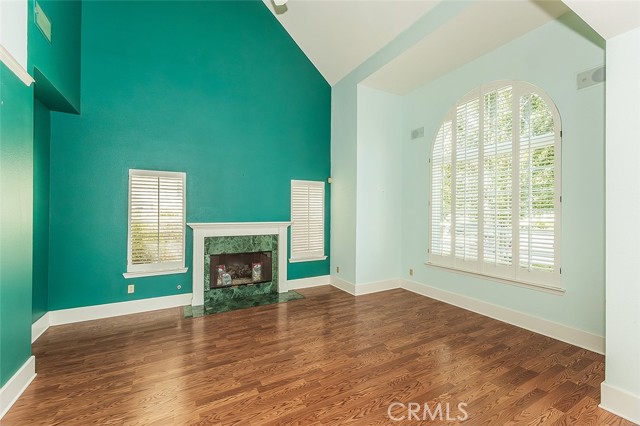 Detail Gallery Image 4 of 52 For 1094 E Monticello Cir, Fresno,  CA 93720 - 4 Beds | 2 Baths