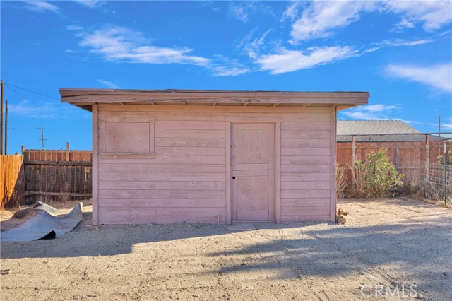 Detail Gallery Image 20 of 31 For 27904 Apache Ave, Barstow,  CA 92311 - 4 Beds | 2 Baths