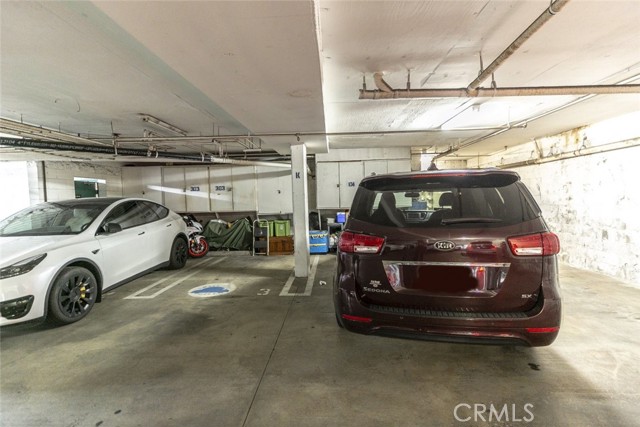 Detail Gallery Image 17 of 22 For 450 W Dryden St #104,  Glendale,  CA 91202 - 2 Beds | 2 Baths