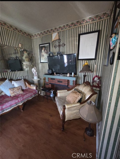 Detail Gallery Image 5 of 10 For 2482 Pomeroy Ave, Los Angeles,  CA 90033 - 4 Beds | 1 Baths