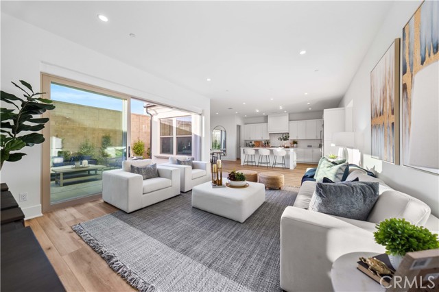 307 Brimwood, Irvine CA: https://media.crmls.org/medias/686b8102-53fa-4d7b-b2d9-e4ffcdab6890.jpg