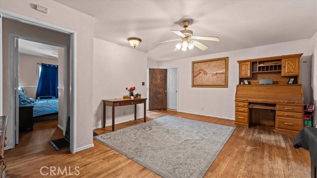 Detail Gallery Image 5 of 22 For 8110 Millergrove Dr, Whittier,  CA 90606 - 3 Beds | 1 Baths