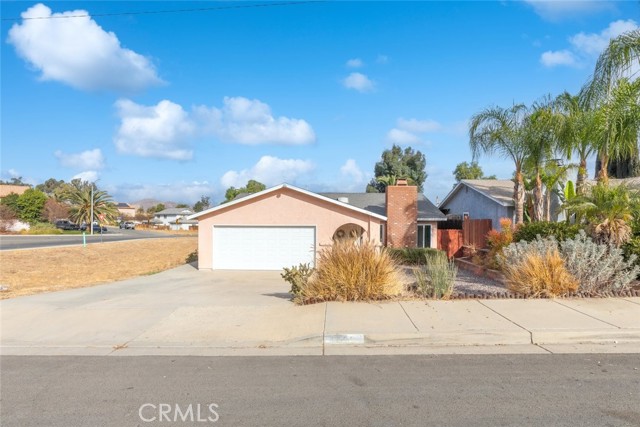 Detail Gallery Image 3 of 41 For 1409 W Pottery St, Lake Elsinore,  CA 92530 - 3 Beds | 2 Baths