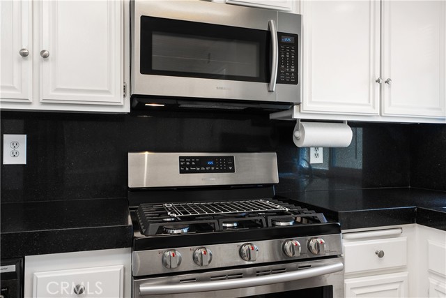 23524 Ribalta, Mission Viejo CA: https://media.crmls.org/medias/686cbd19-141e-4b67-9bd9-ac6aa5e4c7ed.jpg