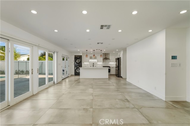 Detail Gallery Image 32 of 36 For 22255 Wyandotte, Canoga Park,  CA 91303 - 3 Beds | 2 Baths