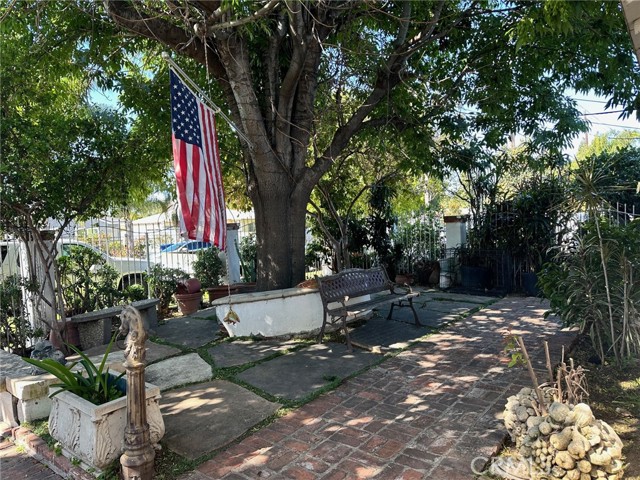 18603 Bryant Street photo 4
