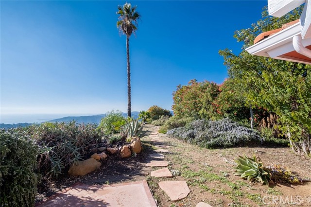 Detail Gallery Image 23 of 74 For 135 Loma Metisse Rd, Malibu,  CA 90265 - 5 Beds | 3/1 Baths