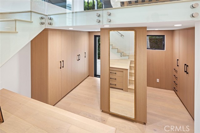 Detail Gallery Image 23 of 38 For 32 Emerald Bay, Laguna Beach,  CA 92651 - 3 Beds | 3/1 Baths