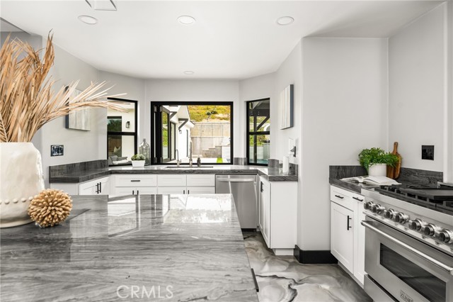 21290 Clear Haven Drive, Yorba Linda CA: https://media.crmls.org/medias/6870562d-74ea-462c-abc5-9bf5ca5fa364.jpg