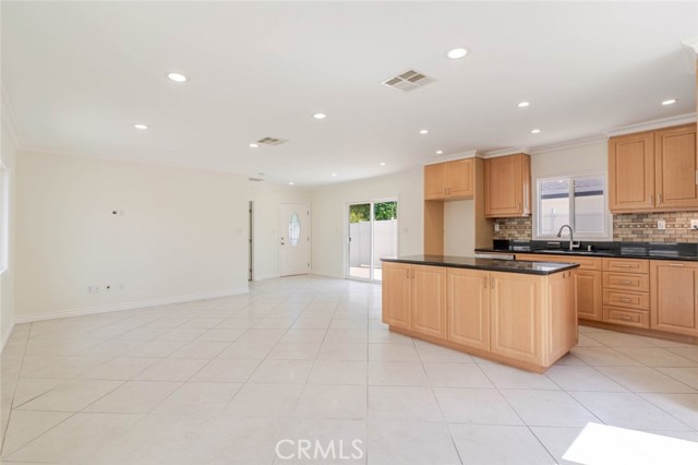 Detail Gallery Image 13 of 40 For 7707 Teesdale Ave, North Hollywood,  CA 91605 - 1 Beds | 1 Baths