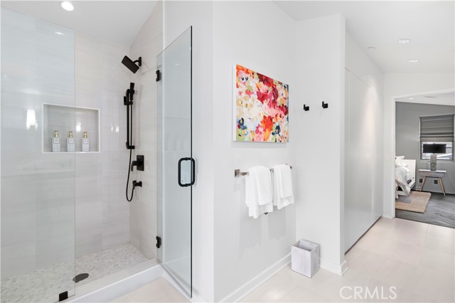 3731 5th Avenue, Corona del Mar CA: https://media.crmls.org/medias/68710afd-619e-4965-a3e8-d79132d697bf.jpg