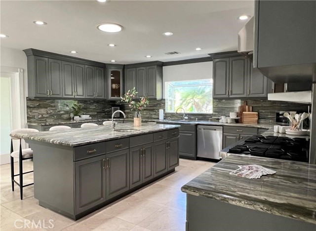 16815 Bajio Road, Encino CA: https://media.crmls.org/medias/68712ffc-d42f-44ae-a00c-bc783846e3b9.jpg